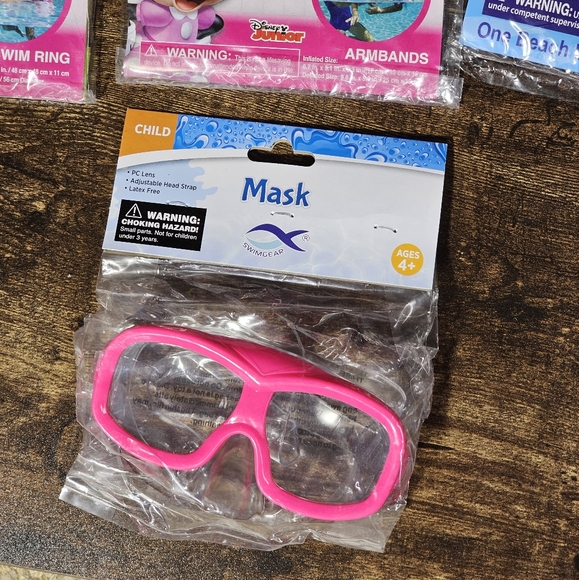 Minnie Mouse summer swimming pool inflatable 4 pc set - Picture 4 of 4